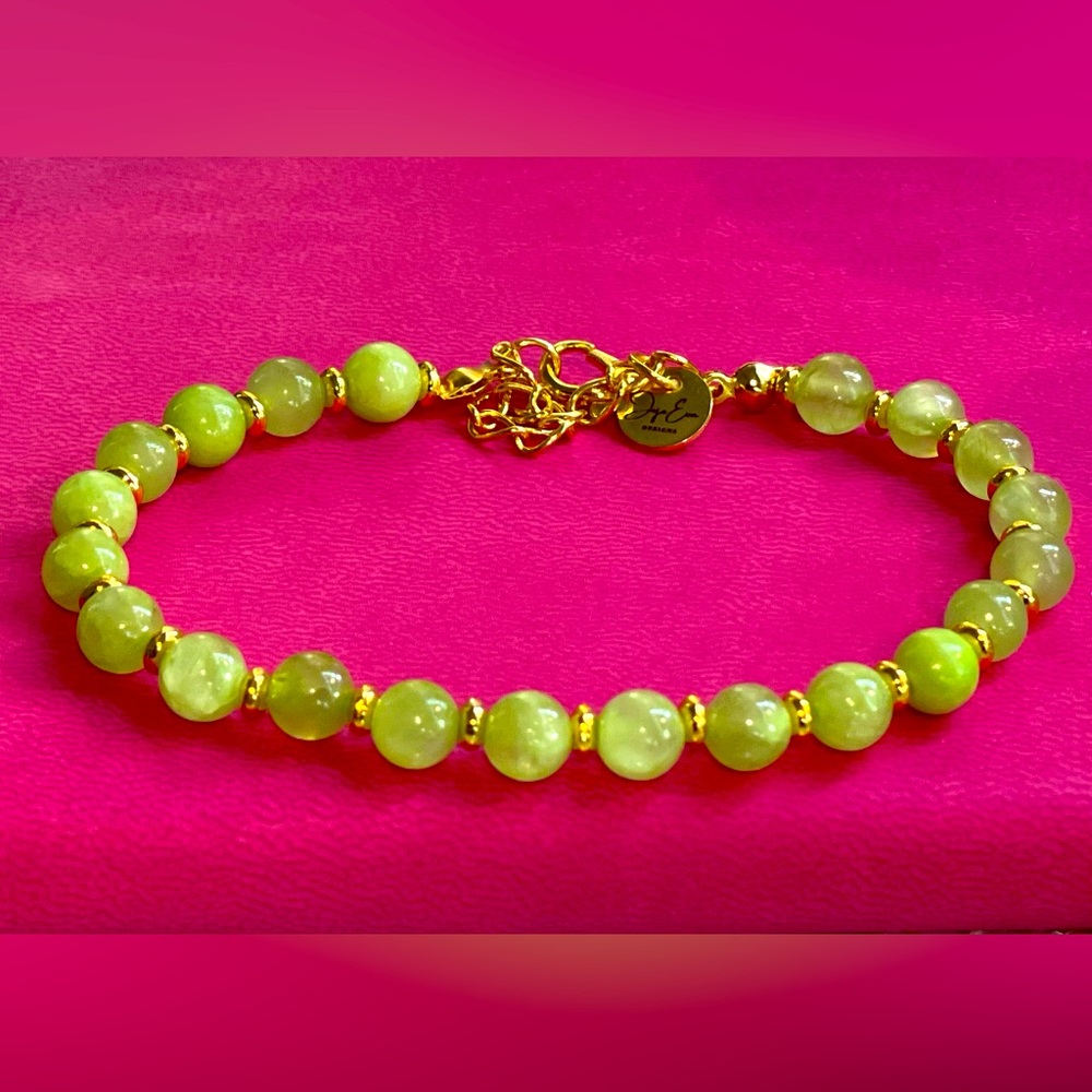 Green aventurine healing Bead Bracelet with gold accent spacers and clasp